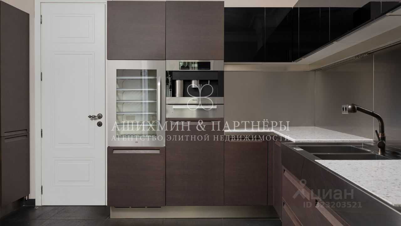4-комнатная квартира, 230 м² — фотография 3