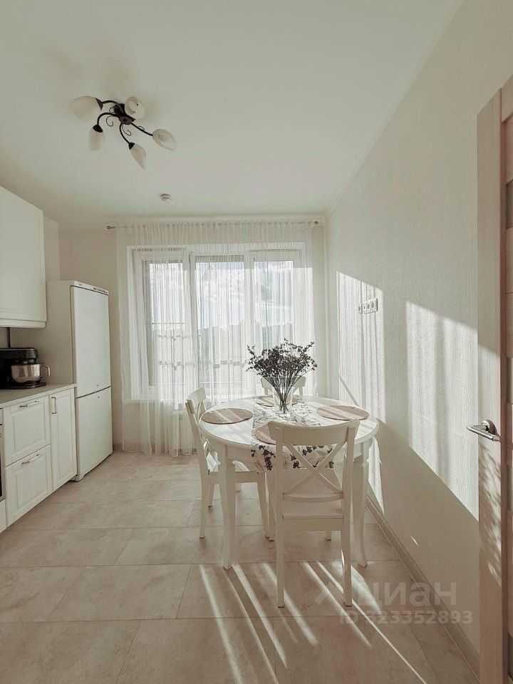 1-комнатная квартира, 37 м² — фотография 2