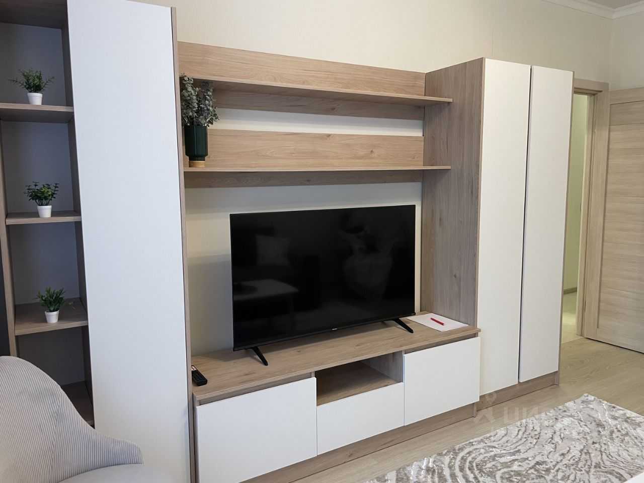 2-комнатная квартира, 55 м² — фотография 3