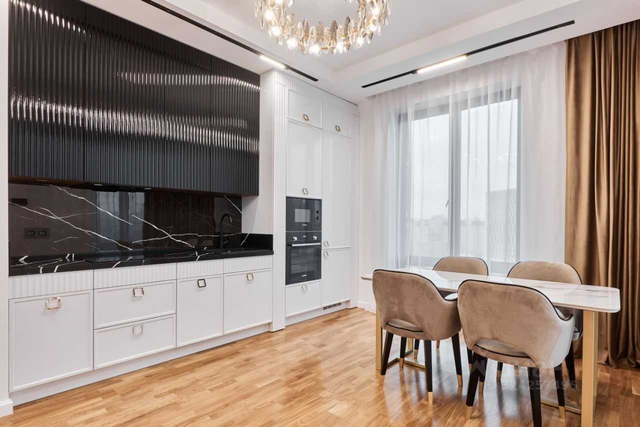 4-комнатная квартира, 90 м² — фотография 2