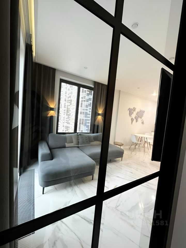 1-комнатная квартира, 50 м² — фотография 2