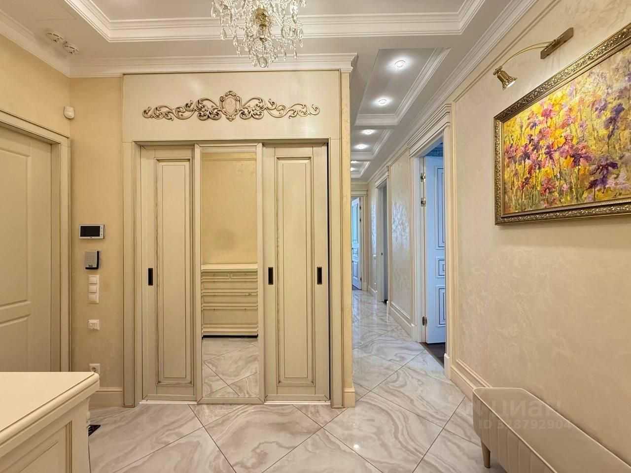4-комнатная квартира, 106 м² — фотография 2