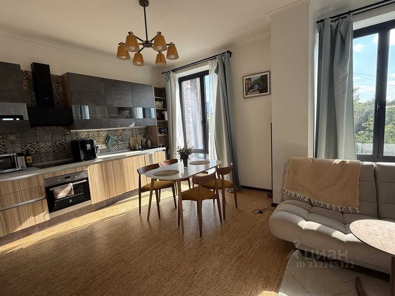 2-комнатная квартира, 67 м² — фотография 2
