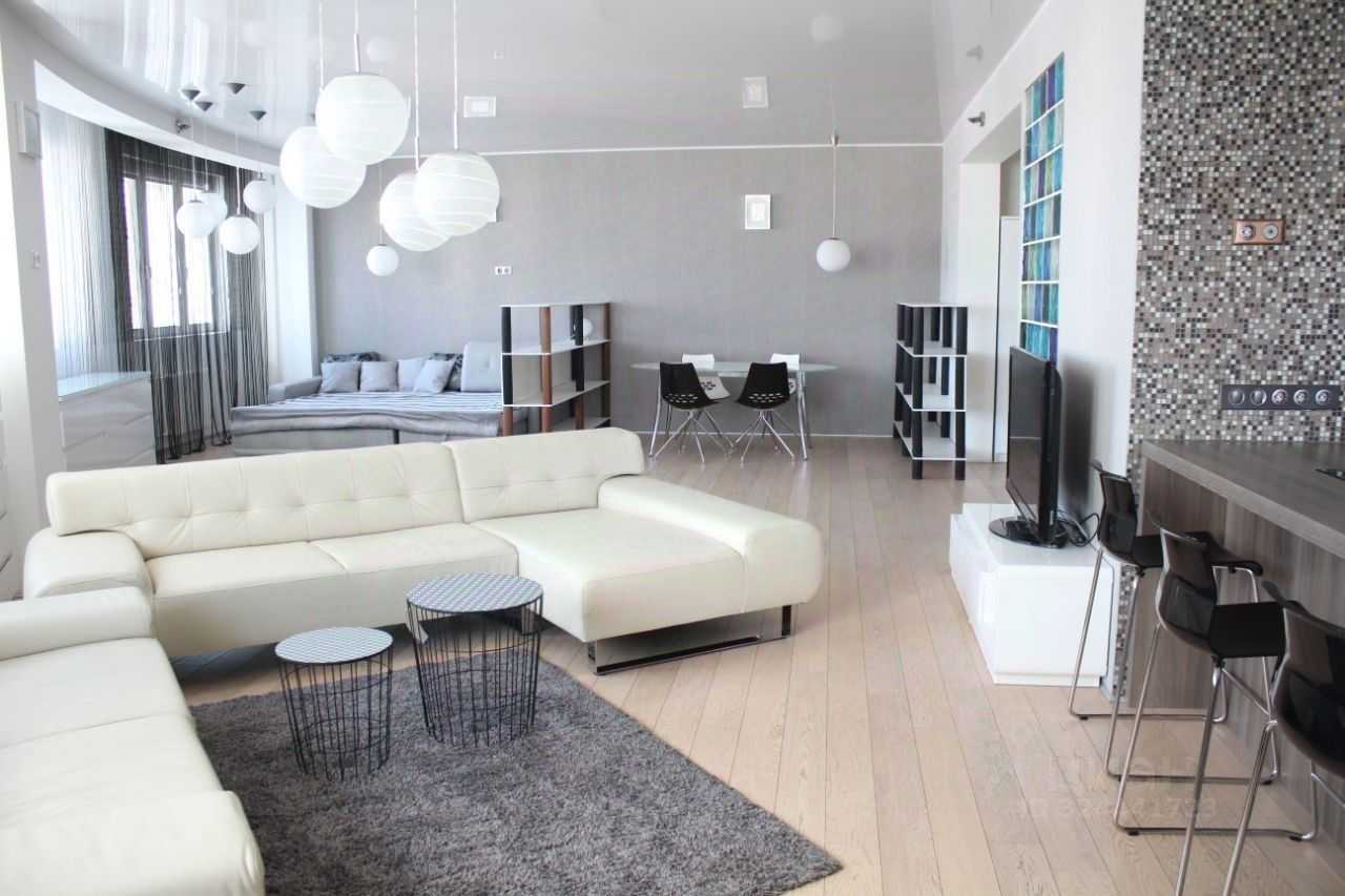 2-комнатная квартира, 105 м² — фотография 3