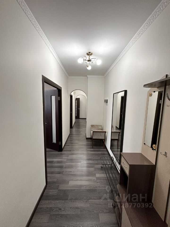 2-комнатная квартира, 70 м² — фотография 2