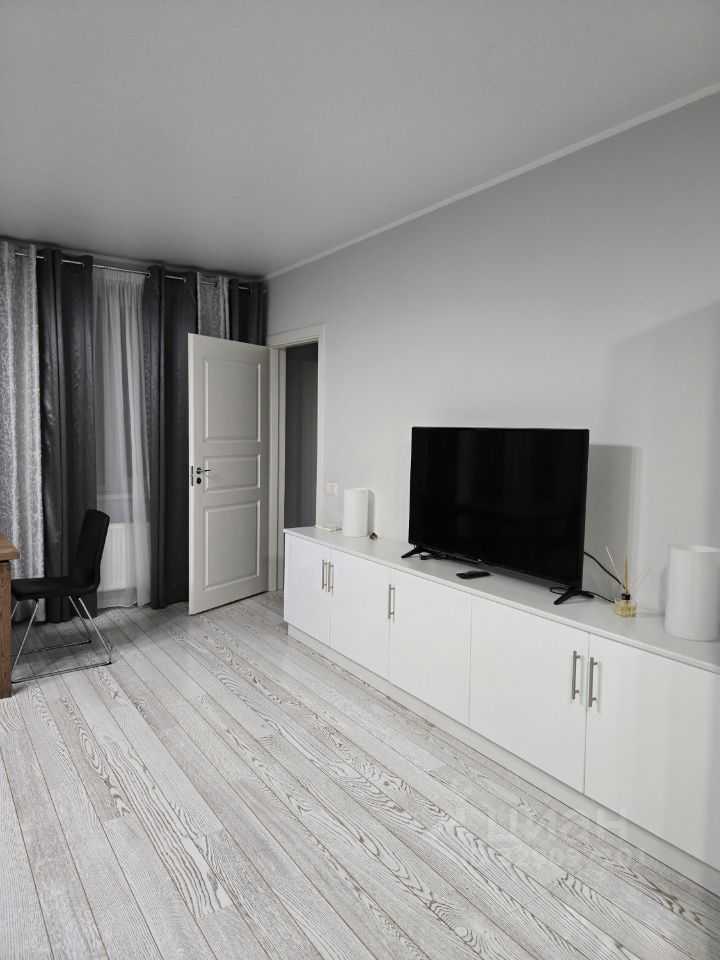 2-комнатная квартира, 72 м² — фотография 3