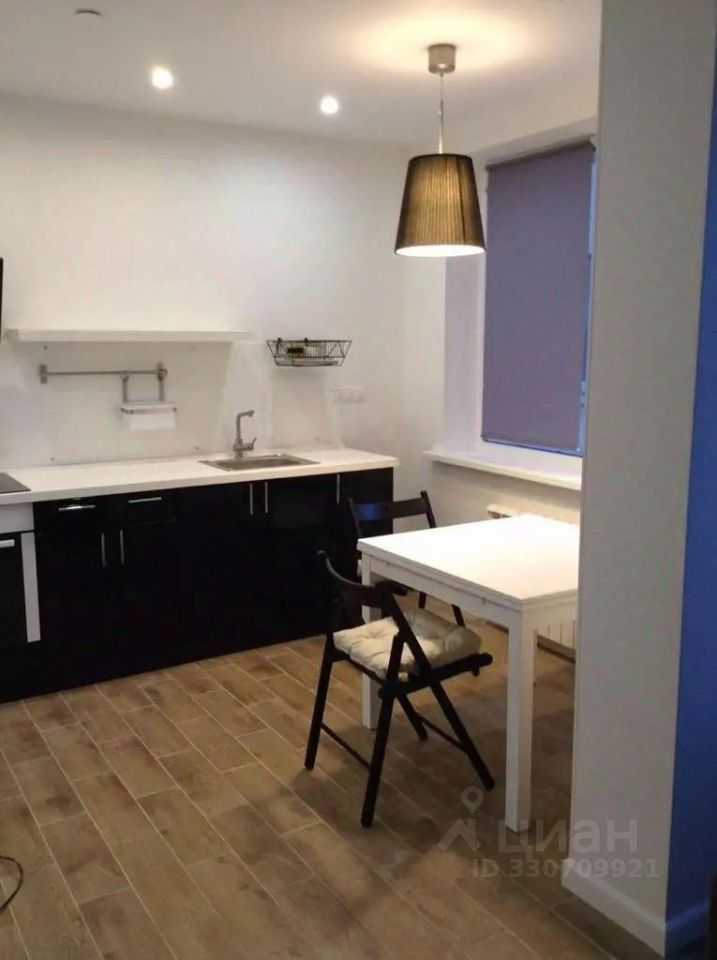 2-комнатная квартира, 78 м² — фотография 3