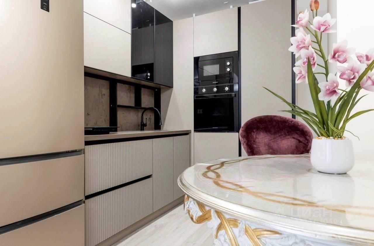 2-комнатная квартира, 76,5 м² — фотография 2