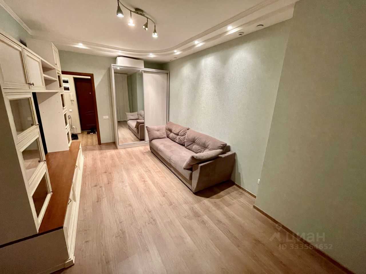 2-комнатная квартира, 70 м² — фотография 3
