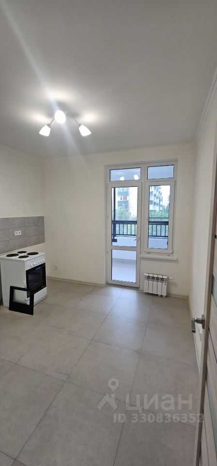 2-комнатная квартира, 60,5 м² — фотография 2