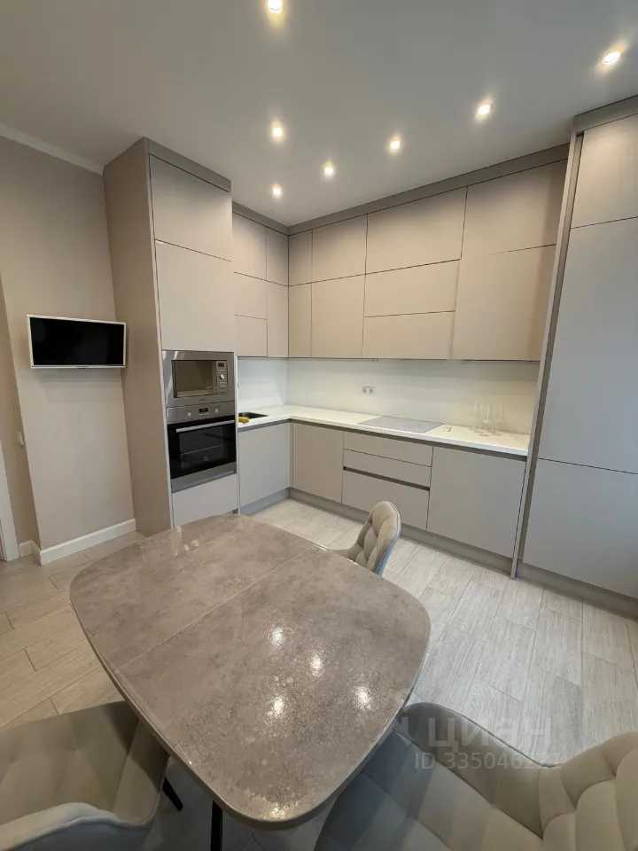 2-комнатная квартира, 55 м² — фотография 2