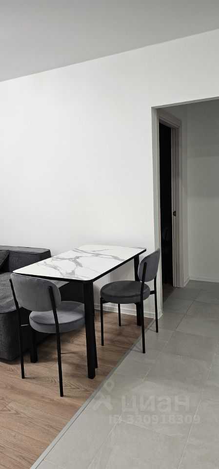 2-комнатная квартира, 57,4 м² — фотография 2