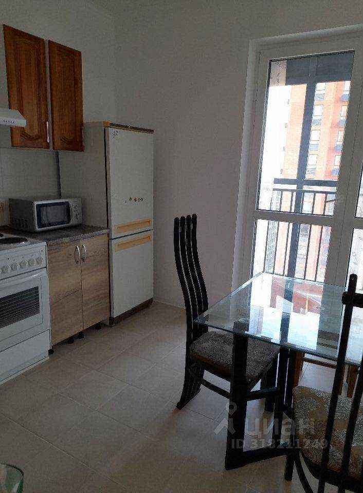 2-комнатная квартира, 65 м² — фотография 3