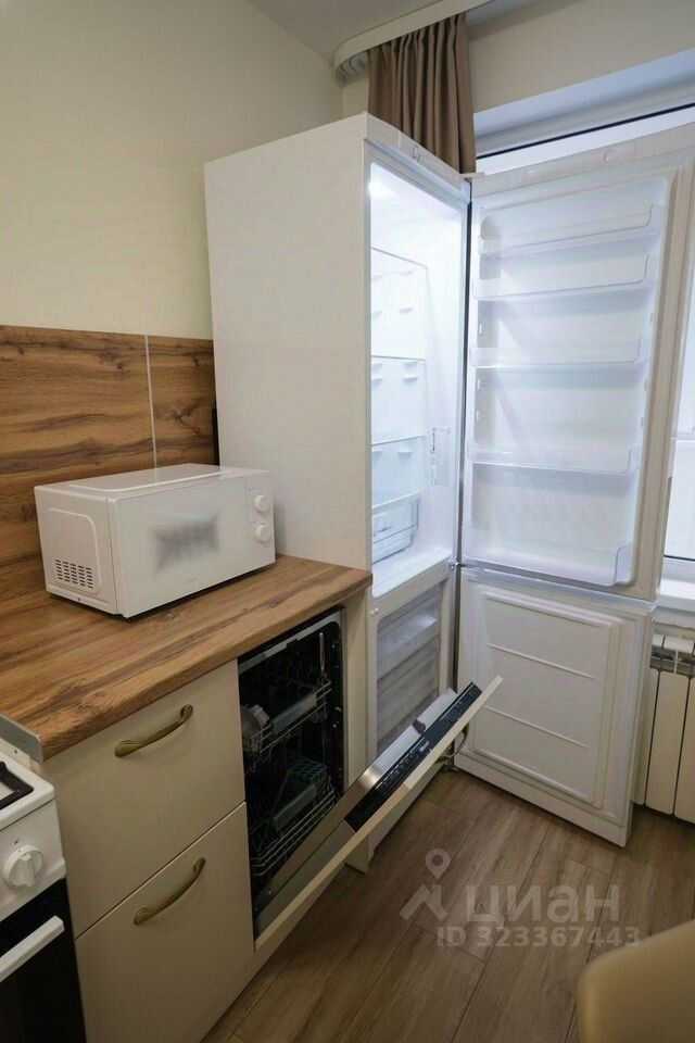 1-комнатная квартира, 42 м² — фотография 3