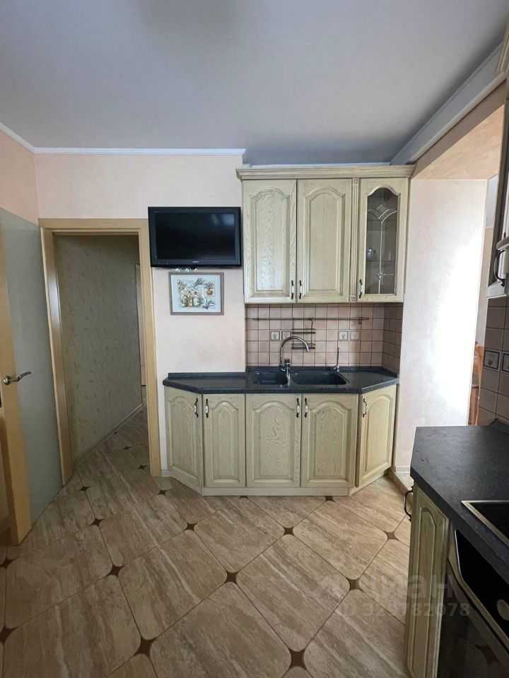 2-комнатная квартира, 70 м² — фотография 3