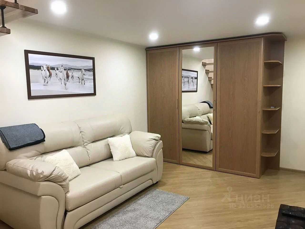 1-комнатная квартира, 42 м² — фотография 2