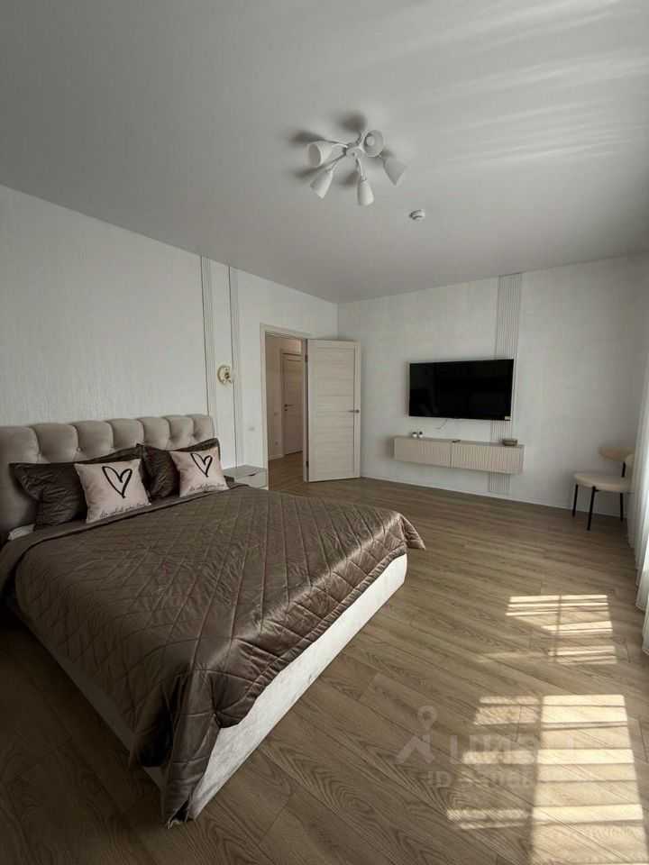 2-комнатная квартира, 63 м² — фотография 2