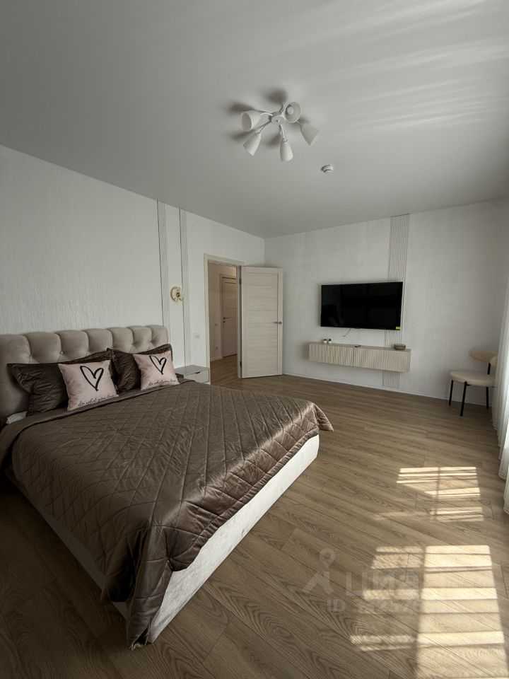 2-комнатная квартира, 63 м² — фотография 2