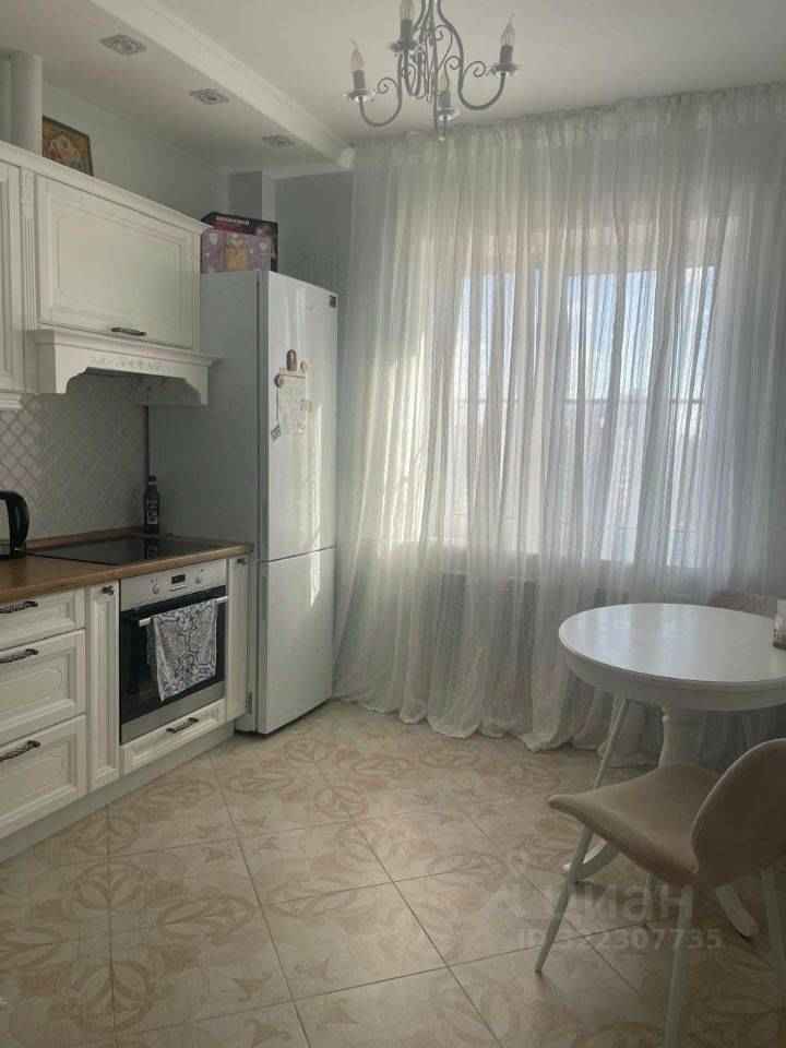 2-комнатная квартира, 65 м² — фотография 2