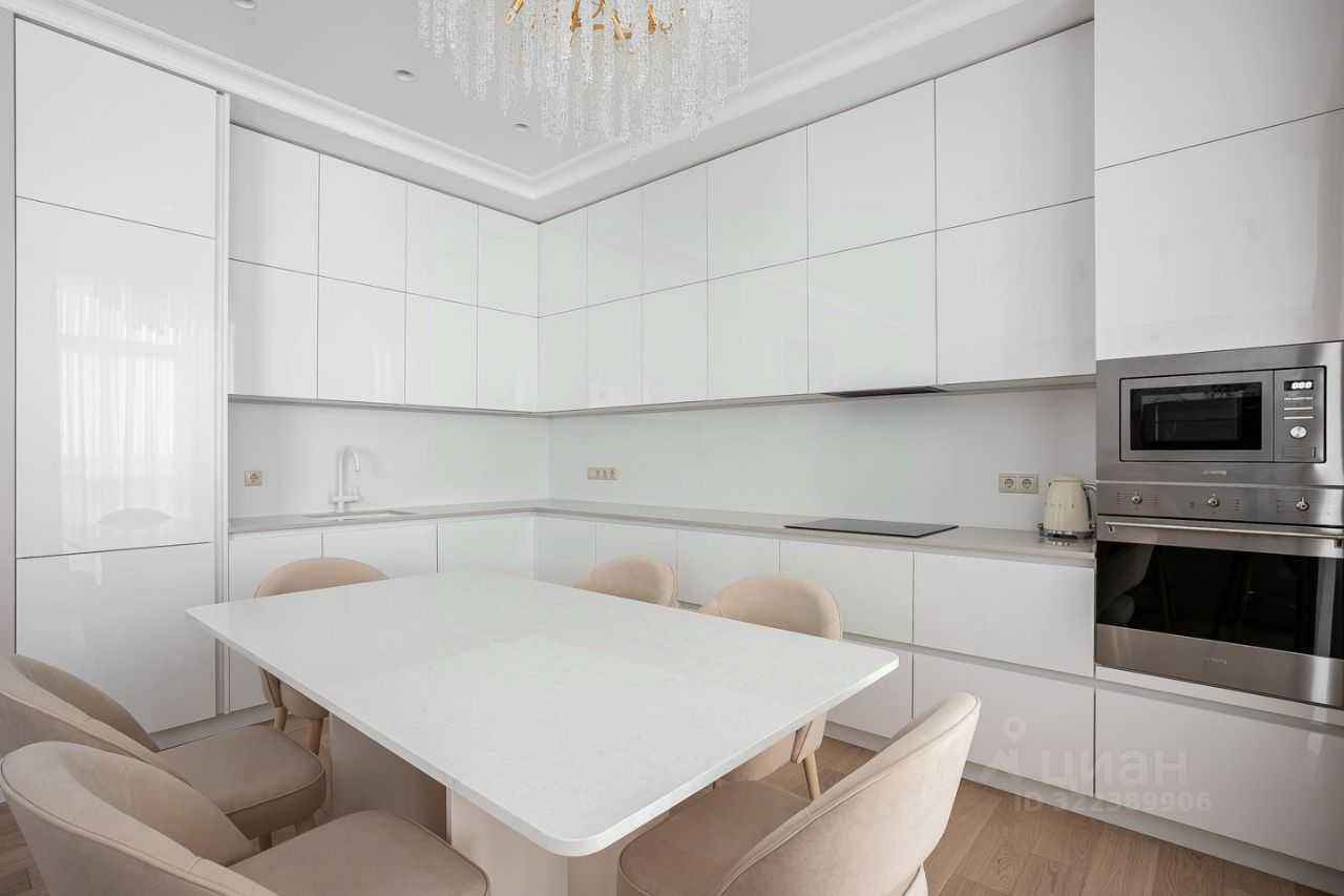 3-комнатная квартира, 114 м² — фотография 3