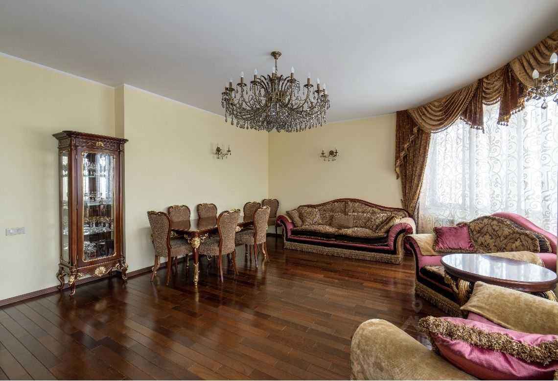 4-комнатная квартира, 146 м² — фотография 2