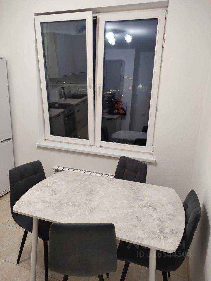 2-комнатная квартира, 60 м² — фотография 2