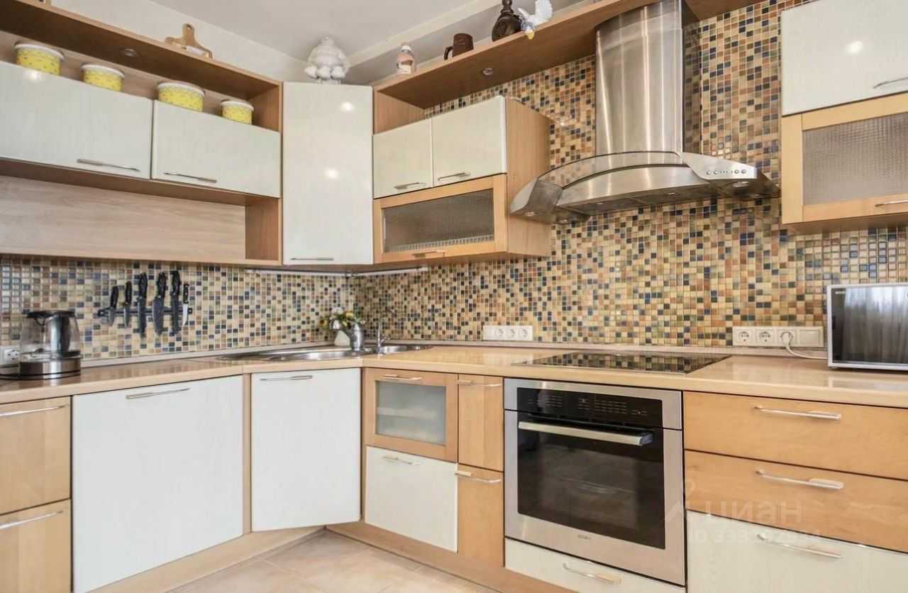 4-комнатная квартира, 140 м² — фотография 3