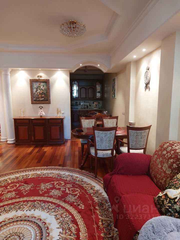 4-комнатная квартира, 150 м² — фотография 2