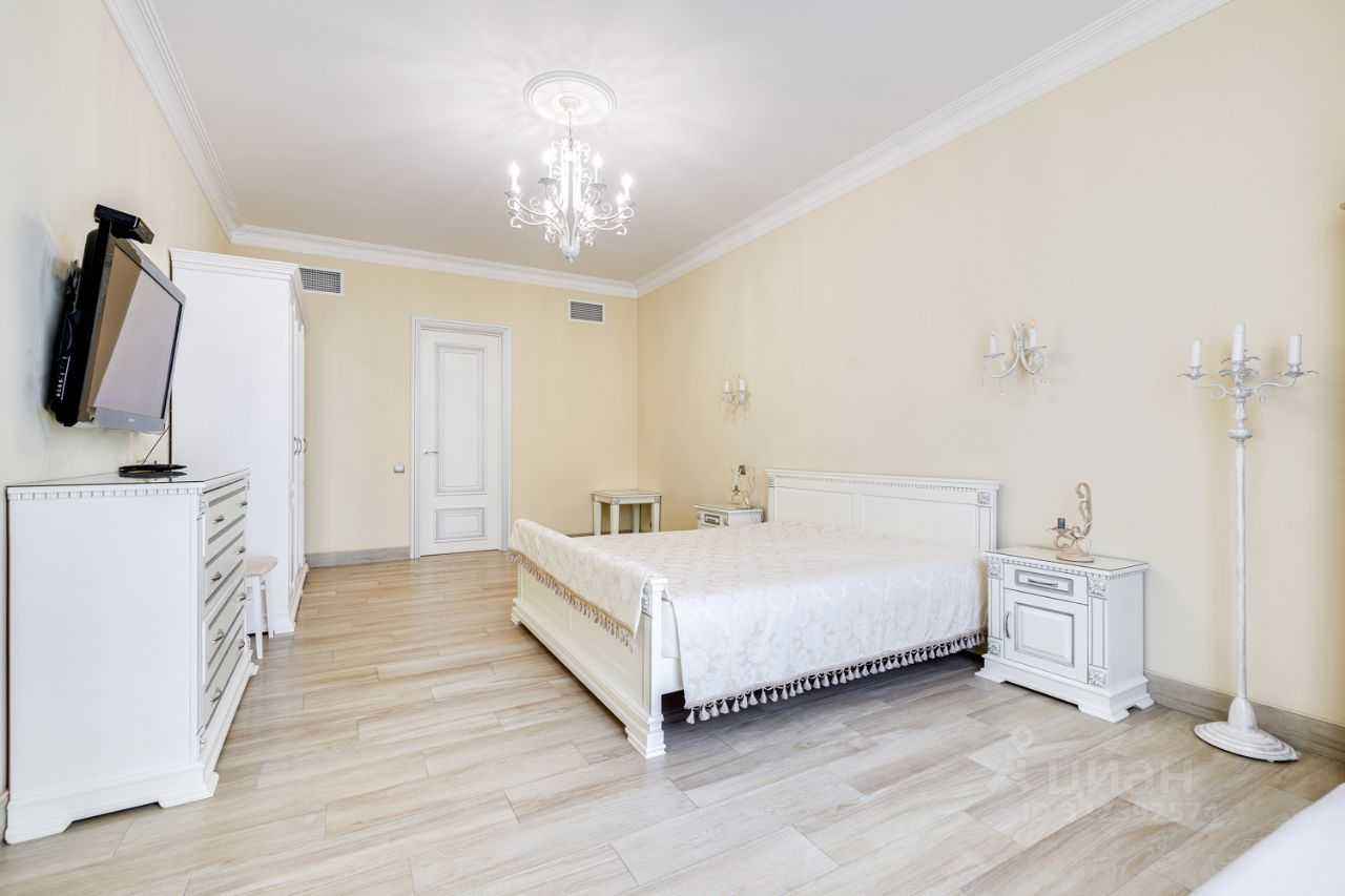 4-комнатная квартира, 166 м² — фотография 2