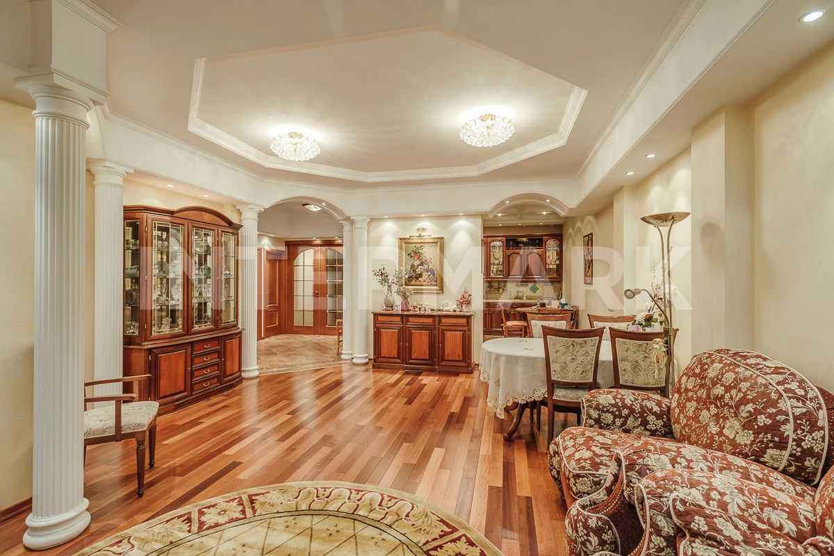 4-комнатная квартира, 150 м²