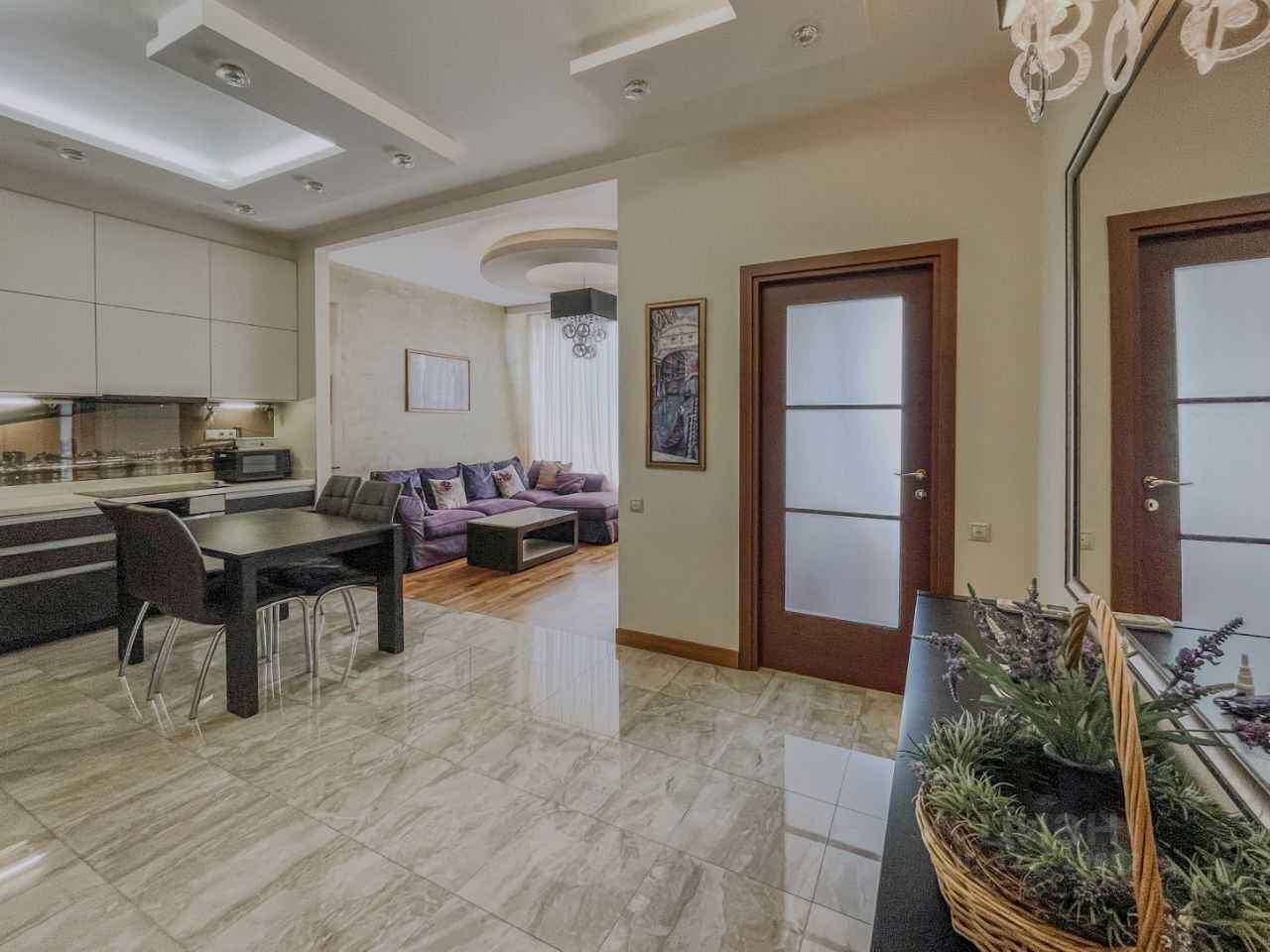 2-комнатная квартира, 69 м² — фотография 2