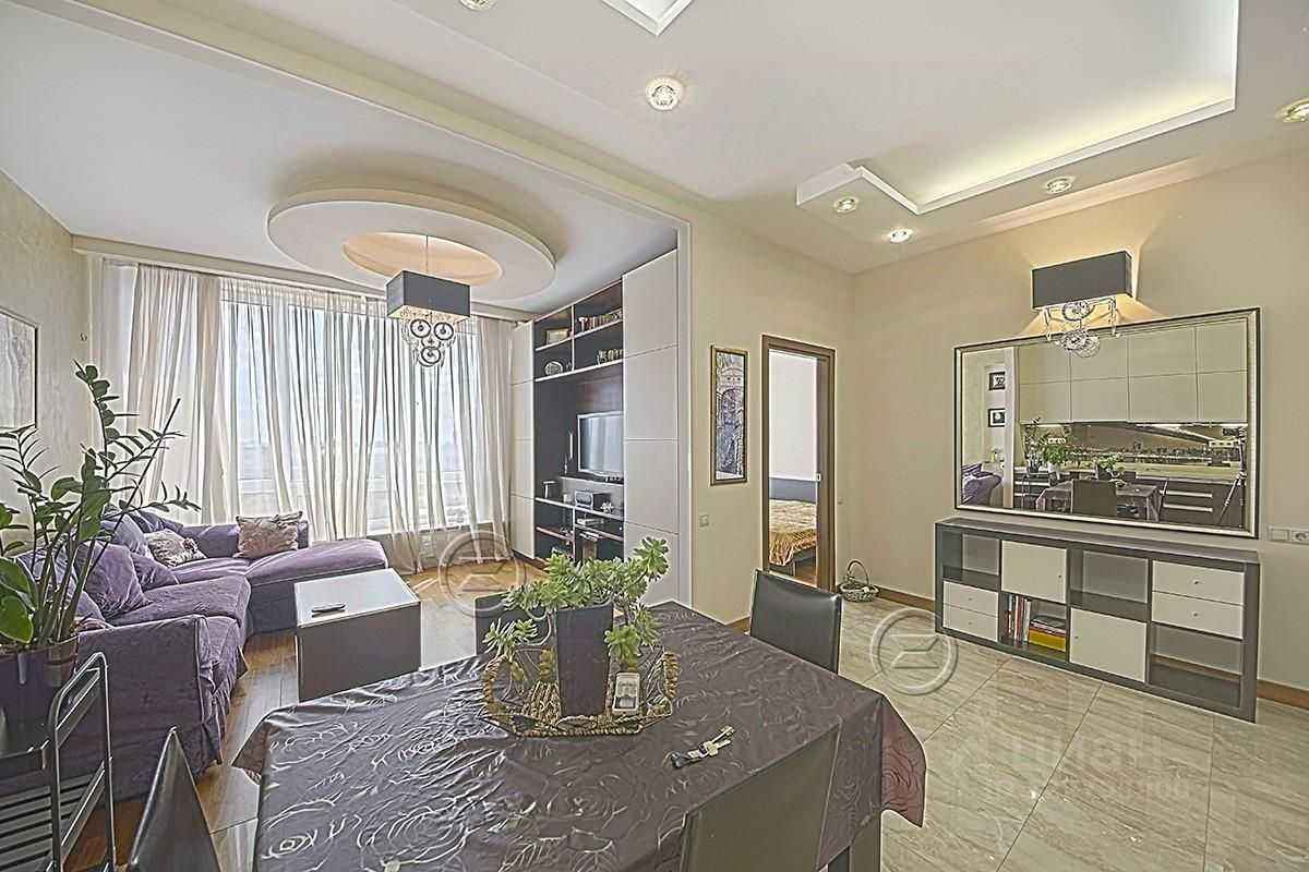 2-комнатная квартира, 69 м² — фотография 3