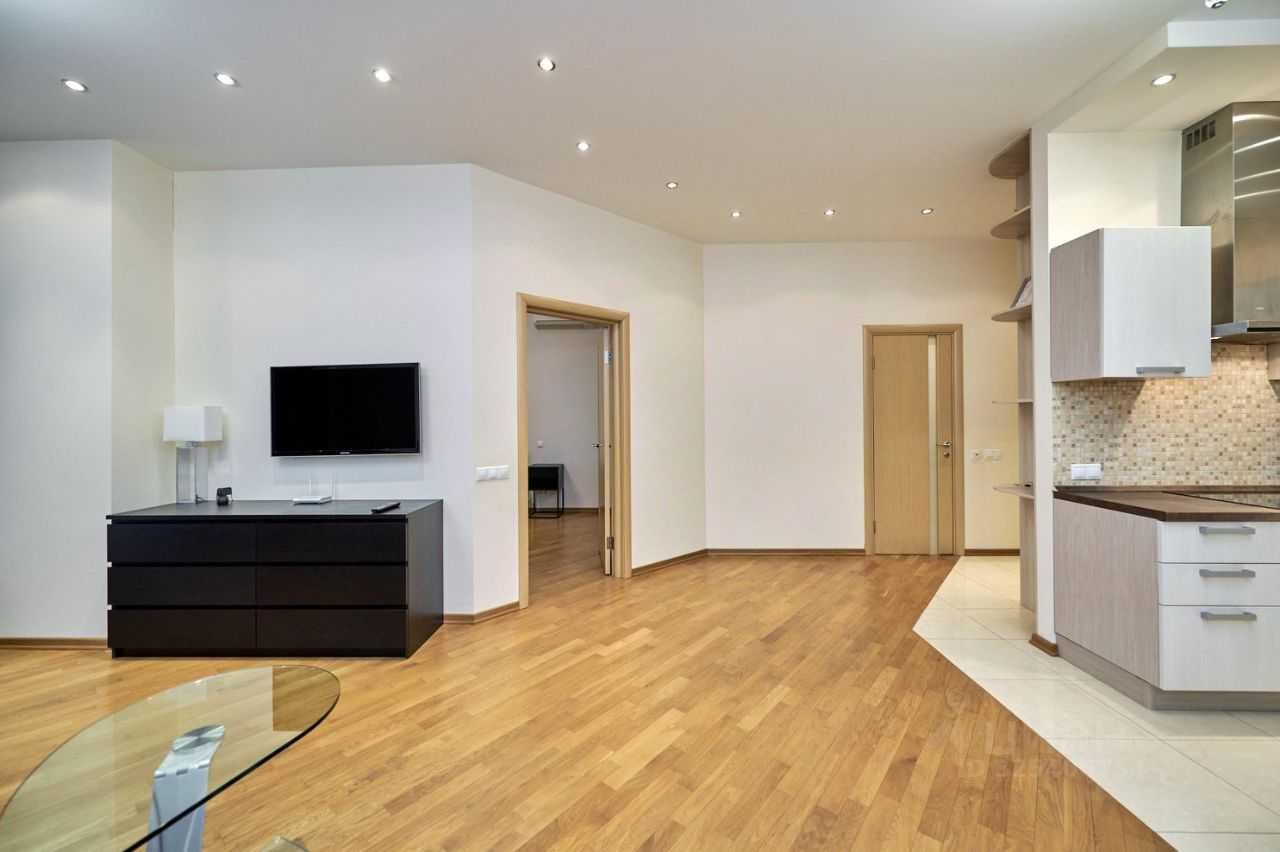 2-комнатная квартира, 70 м² — фотография 3