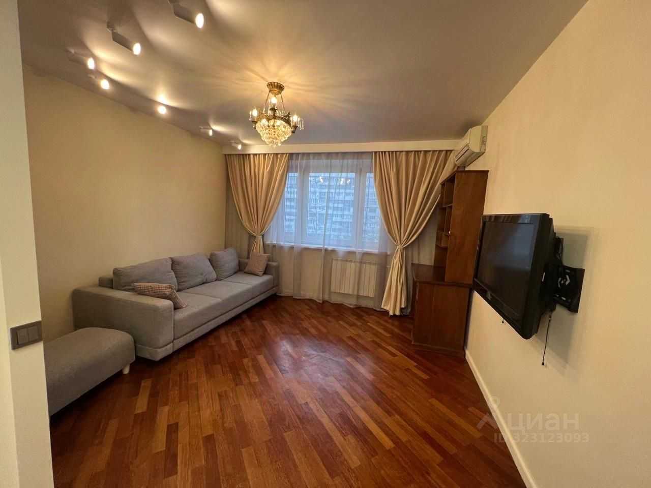 2-комнатная квартира, 55 м² — фотография 2