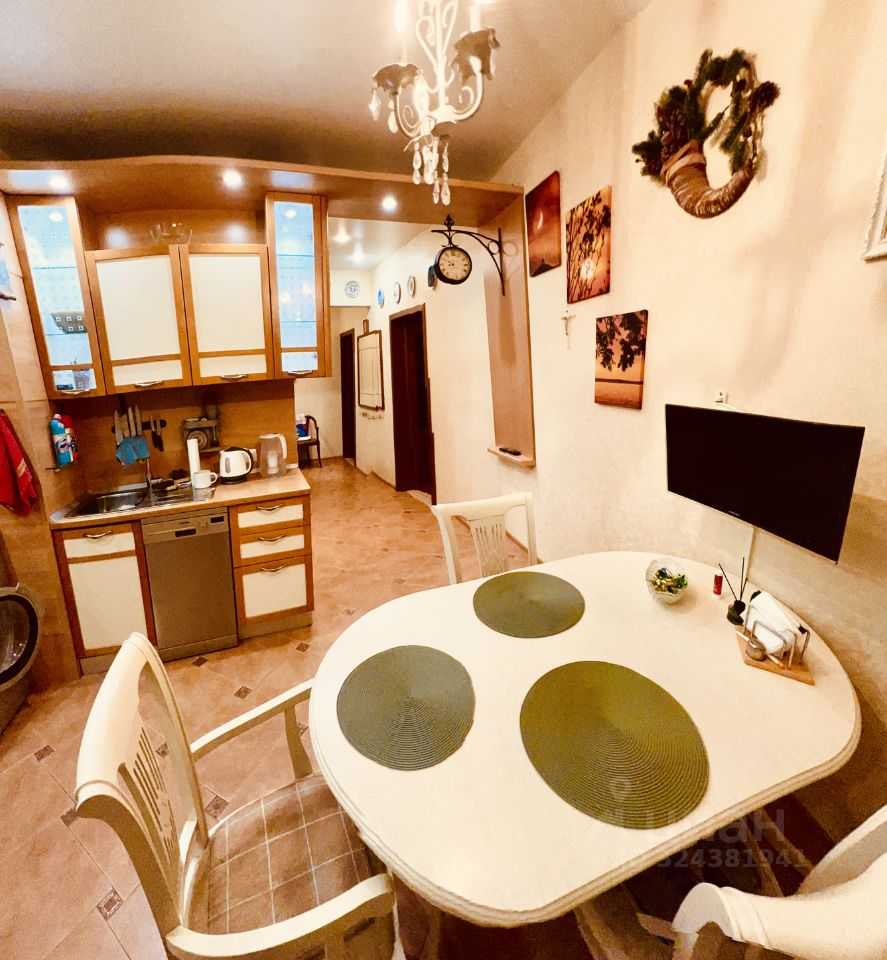 2-комнатная квартира, 56 м² — фотография 2