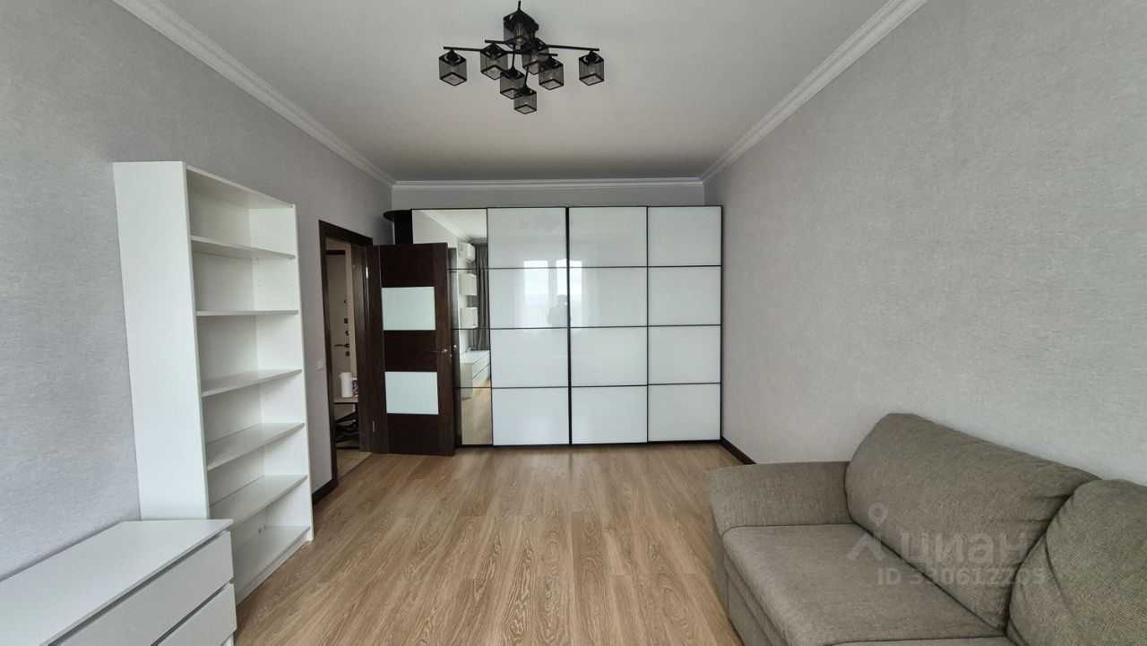 1-комнатная квартира, 38 м² — фотография 2