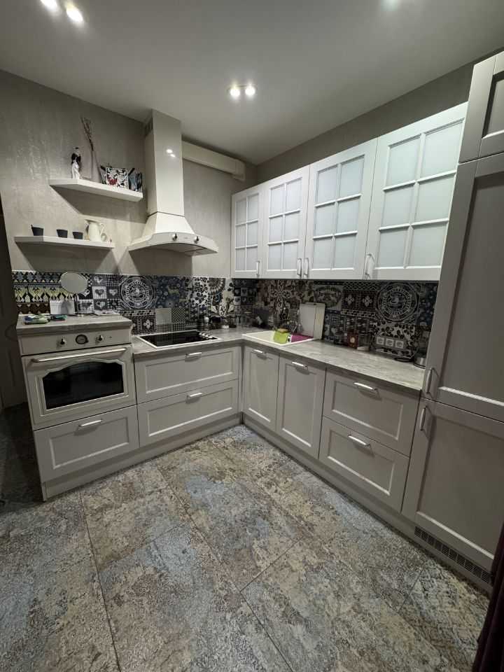 2-комнатная квартира, 72 м² — фотография 2