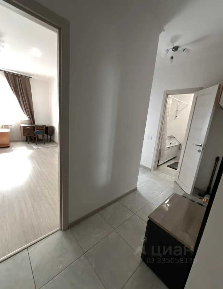 2-комнатная квартира, 60,3 м² — фотография 2