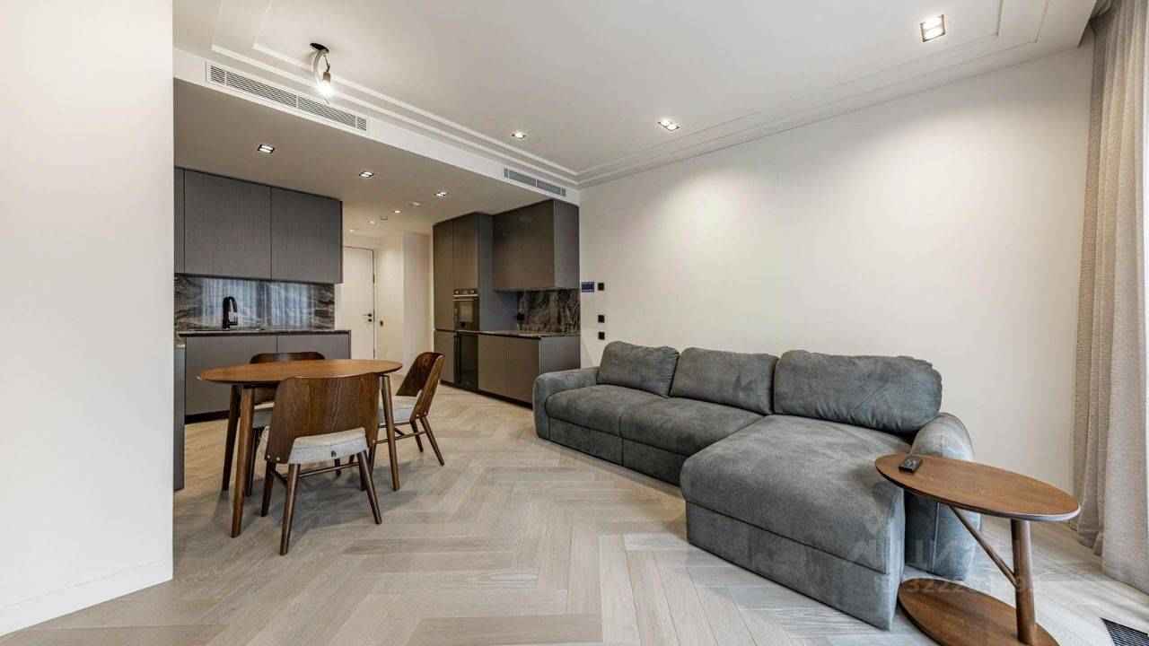 2-комнатная квартира, 55 м² — фотография 2