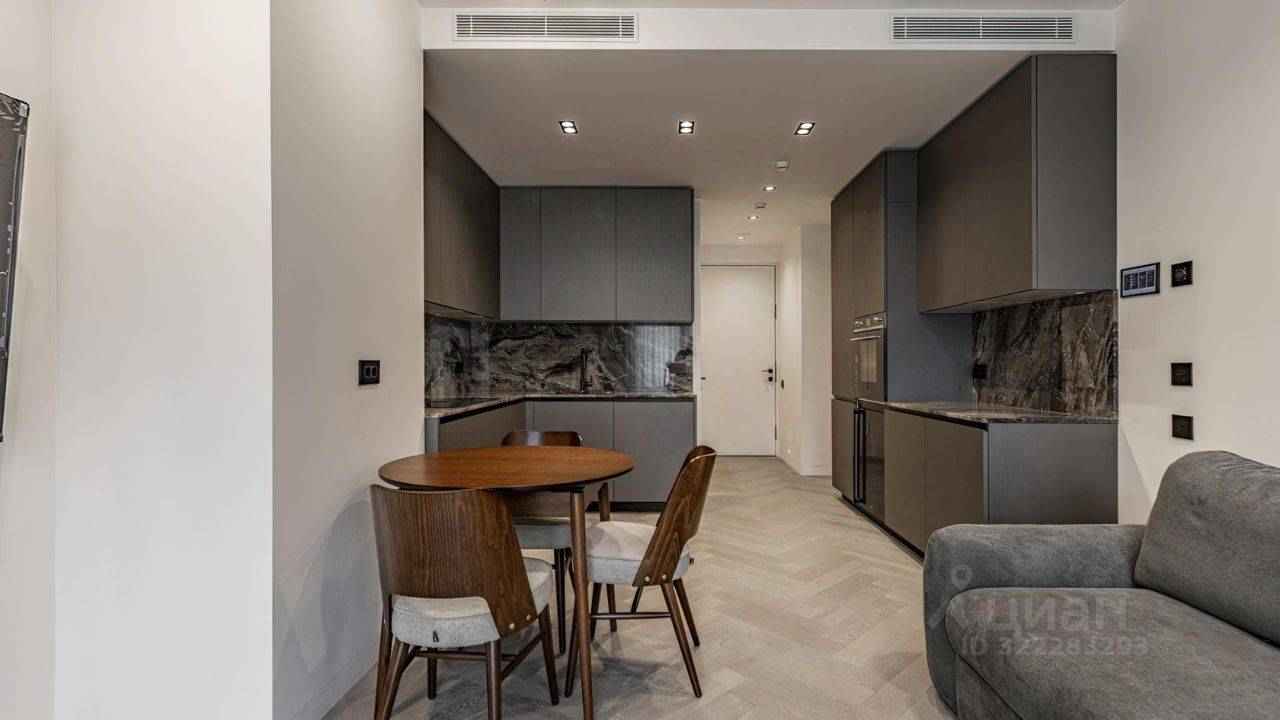 2-комнатная квартира, 55 м² — фотография 3