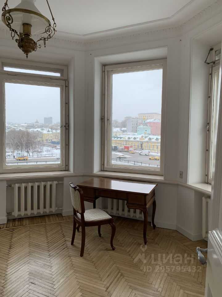 4-комнатная квартира, 120 м² — фотография 3