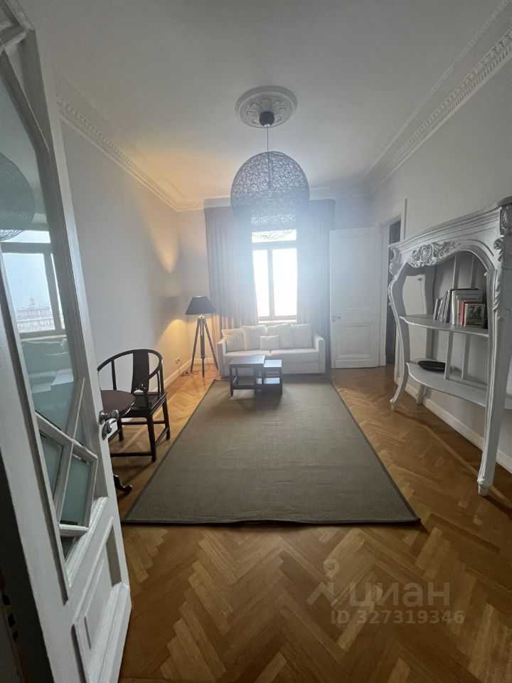 2-комнатная квартира, 70 м² — фотография 2