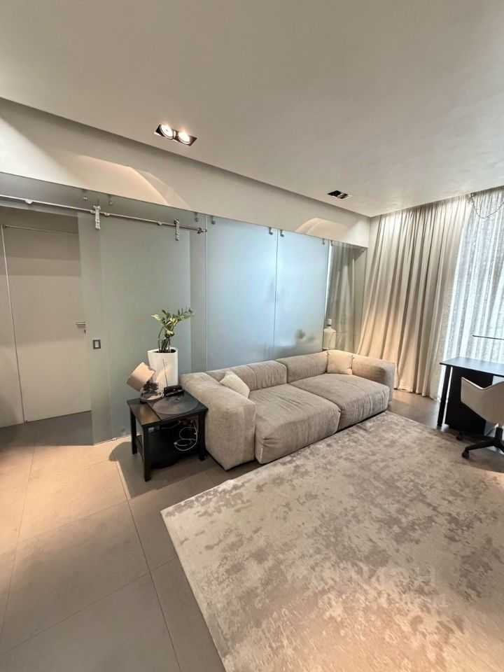 2-комнатная квартира, 56 м² — фотография 2