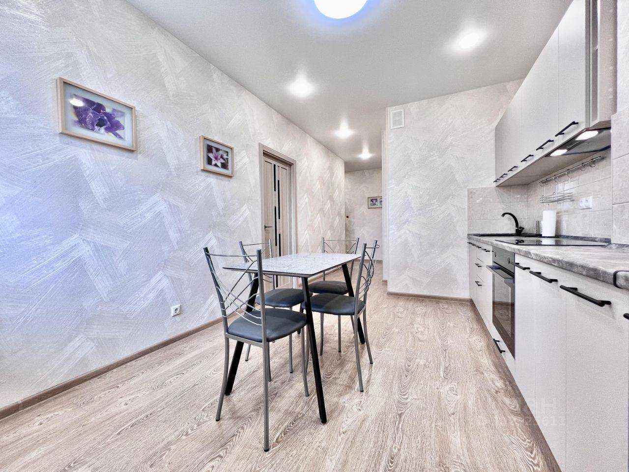1-комнатная квартира, 42 м² — фотография 2