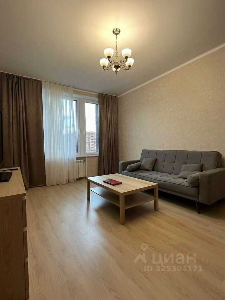 2-комнатная квартира, 80 м² — фотография 3