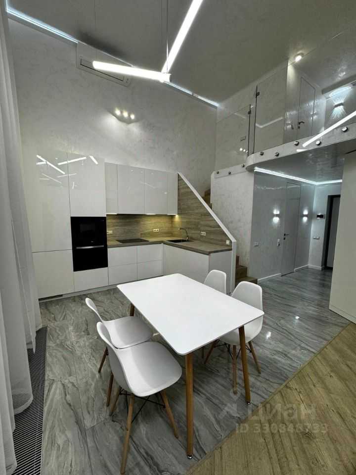 2-комнатная квартира, 100 м²