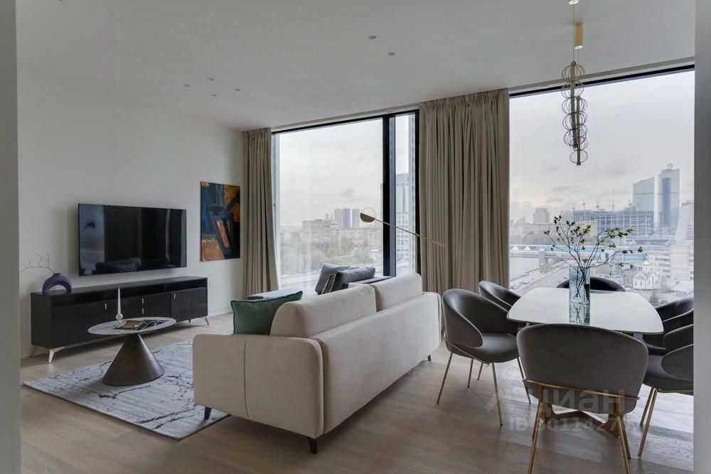 2-комнатная квартира, 70 м² — фотография 2