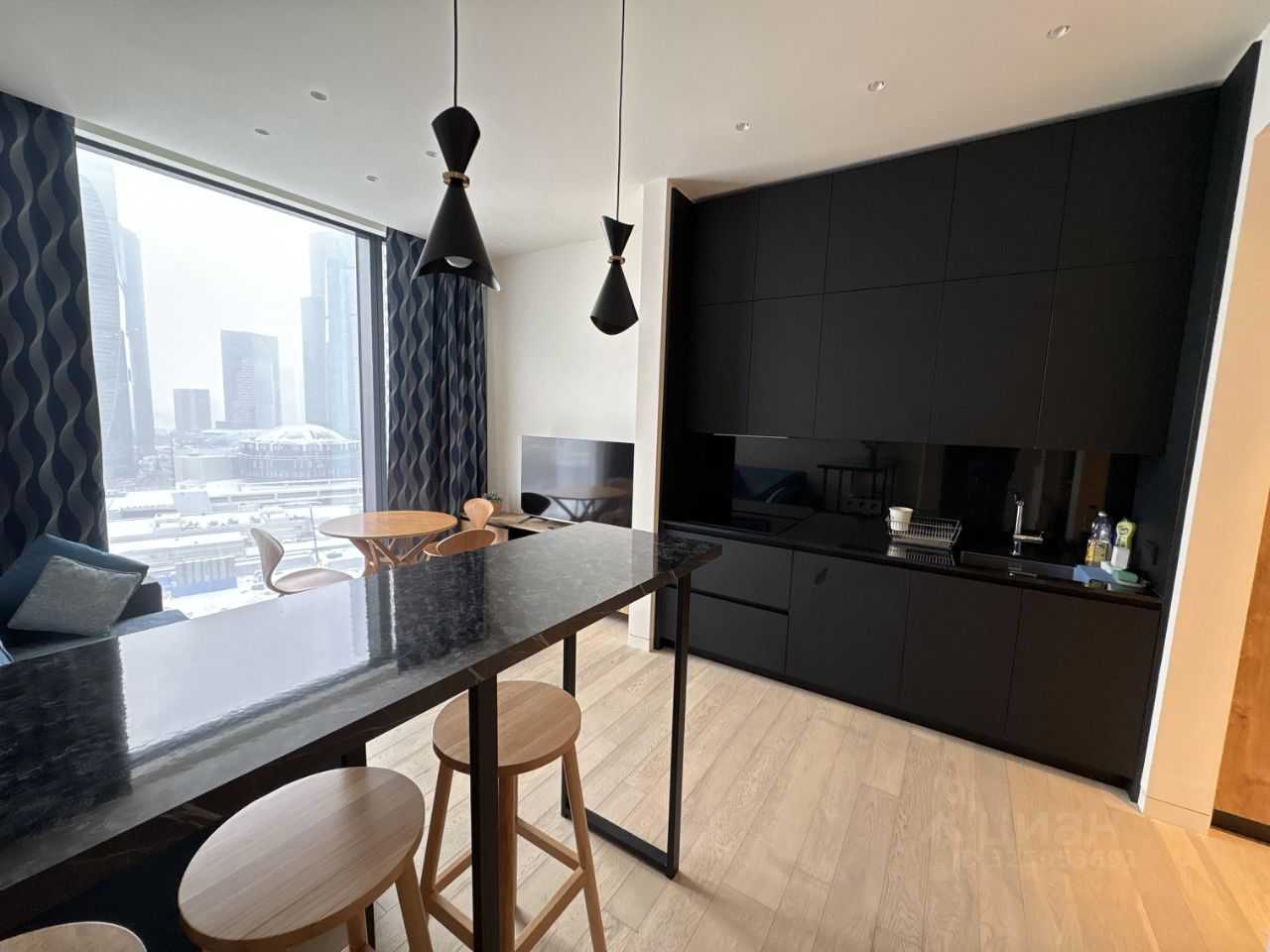 1-комнатная квартира, 52 м² — фотография 3