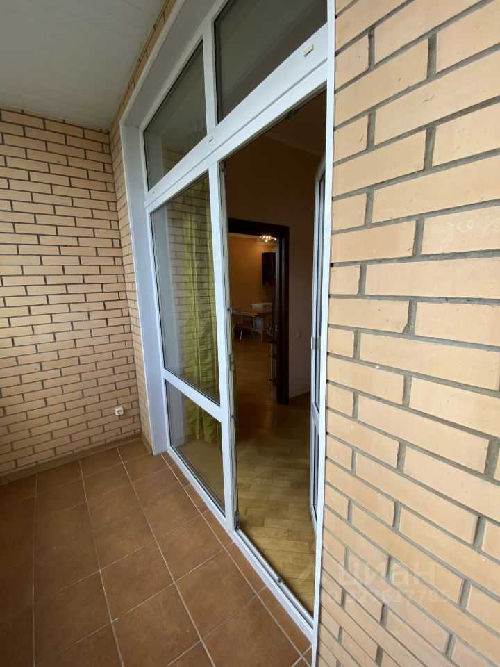 2-комнатная квартира, 64 м² — фотография 2