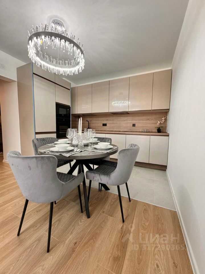 4-комнатная квартира, 80 м² — фотография 2